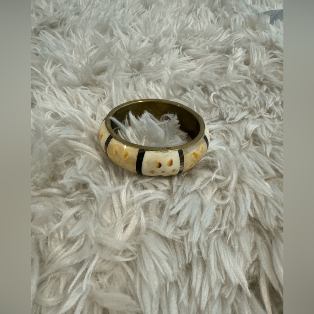 Bangle bracelet